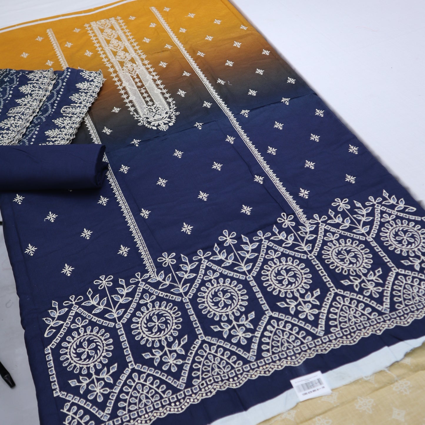 Cutwork Lawn (1245-070) Bin Saeed