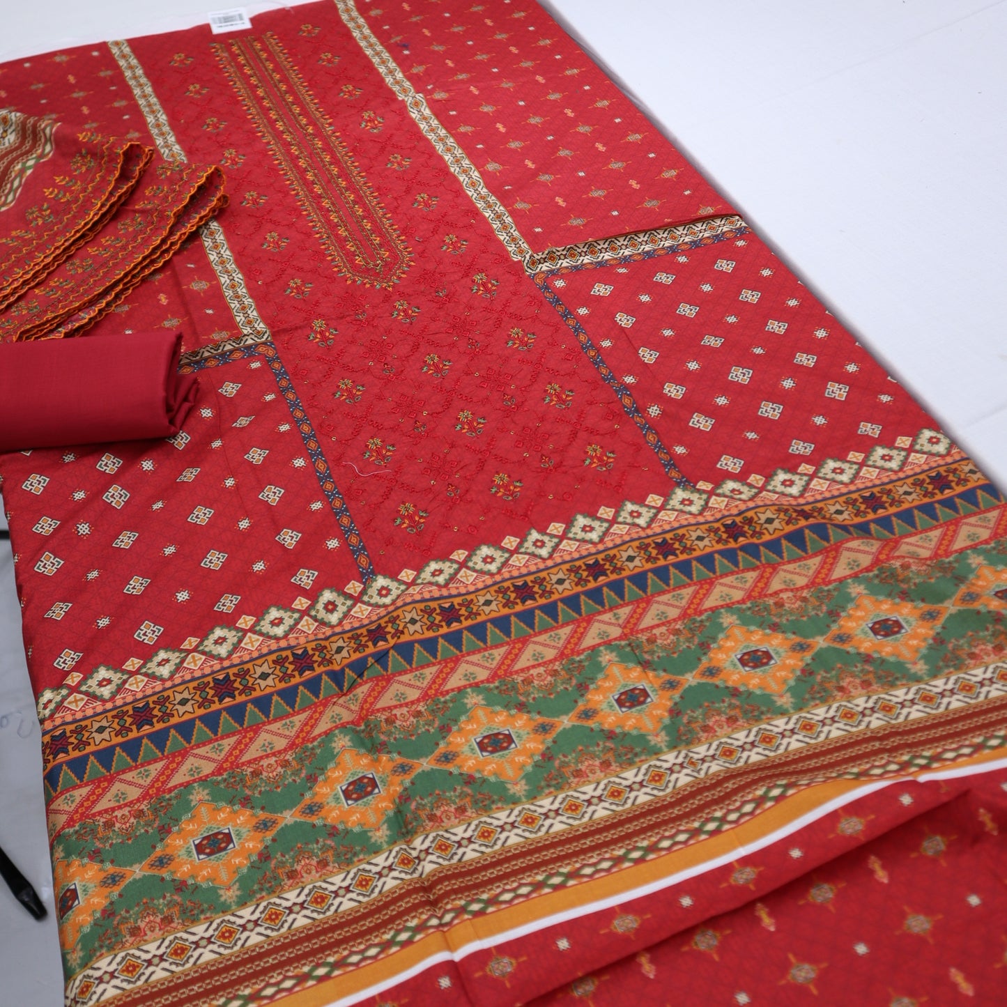 Cutwork Lawn (1245-076) Bin Saeed