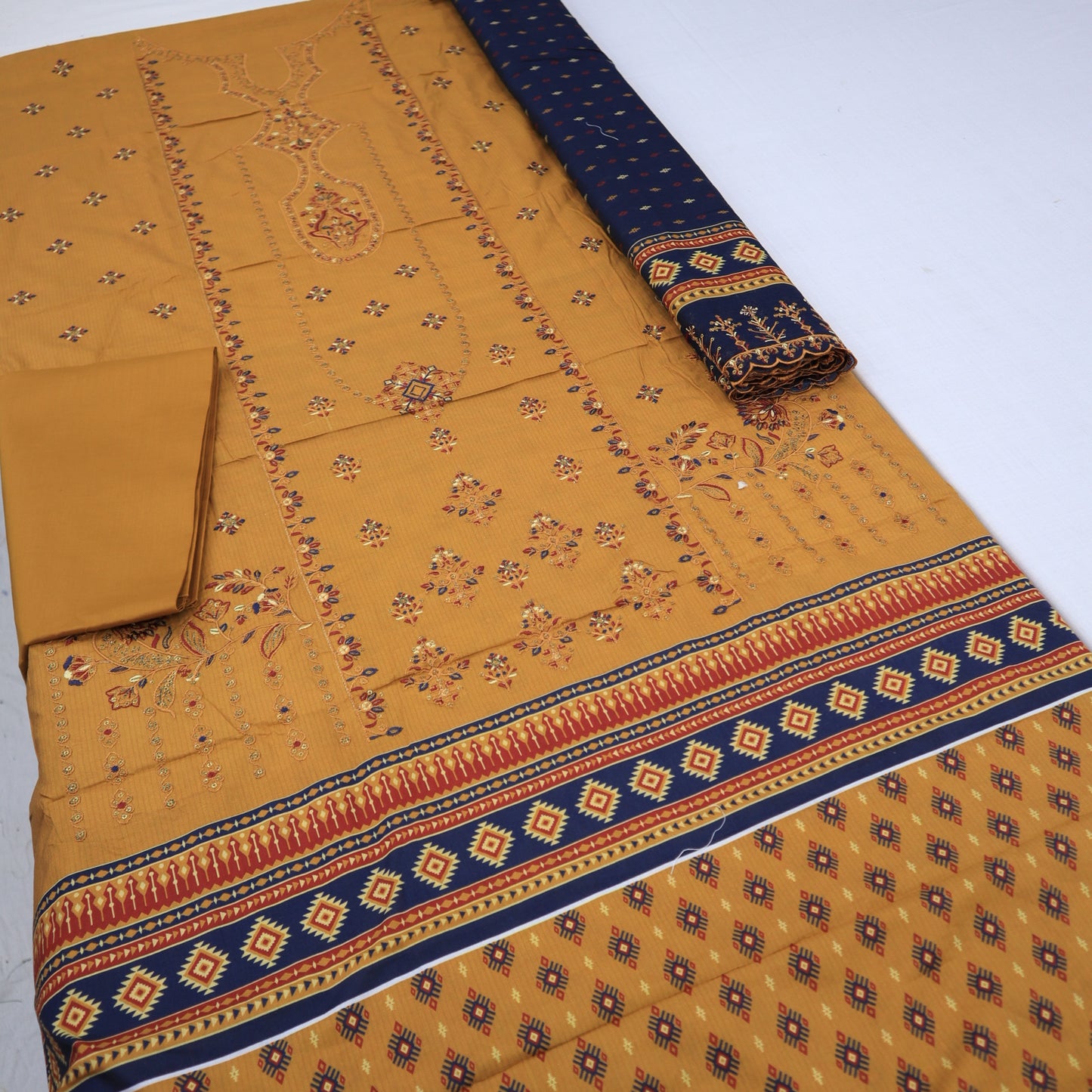 Bin Saeed Embroidery Lawn CutWork Dupatta (1245-098)
