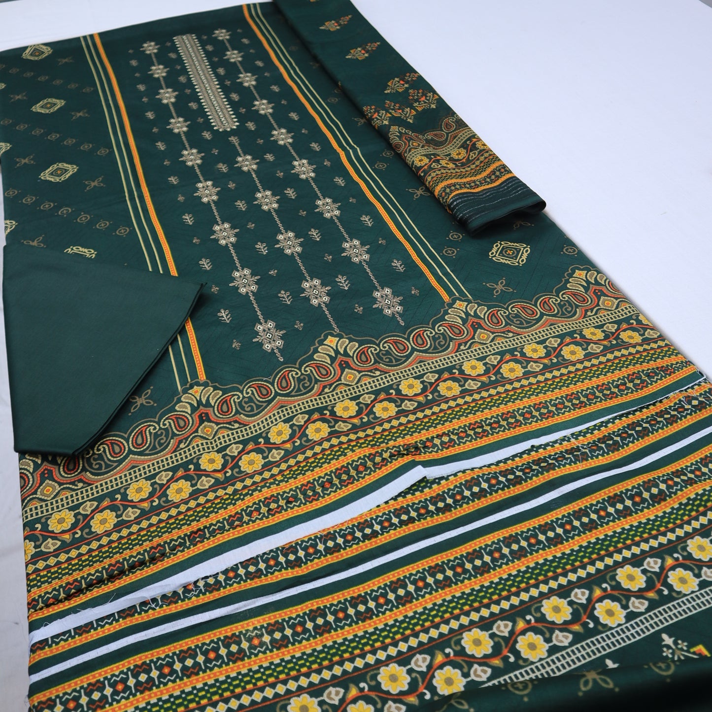 Signature Daimond Lawn Chiffon Dupatta (1276-042)