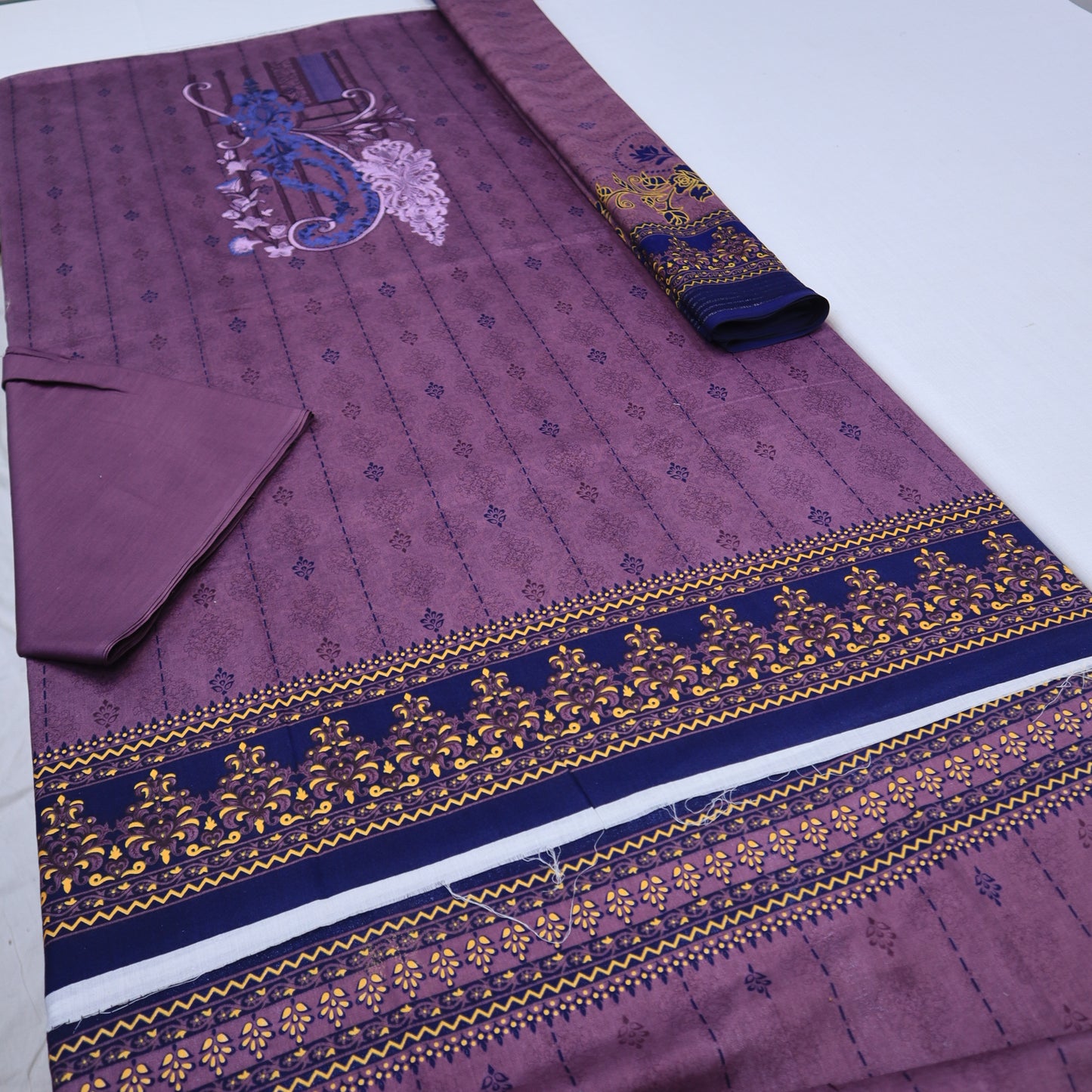 Signature Daimond Lawn Chiffon Dupatta (1276-044)