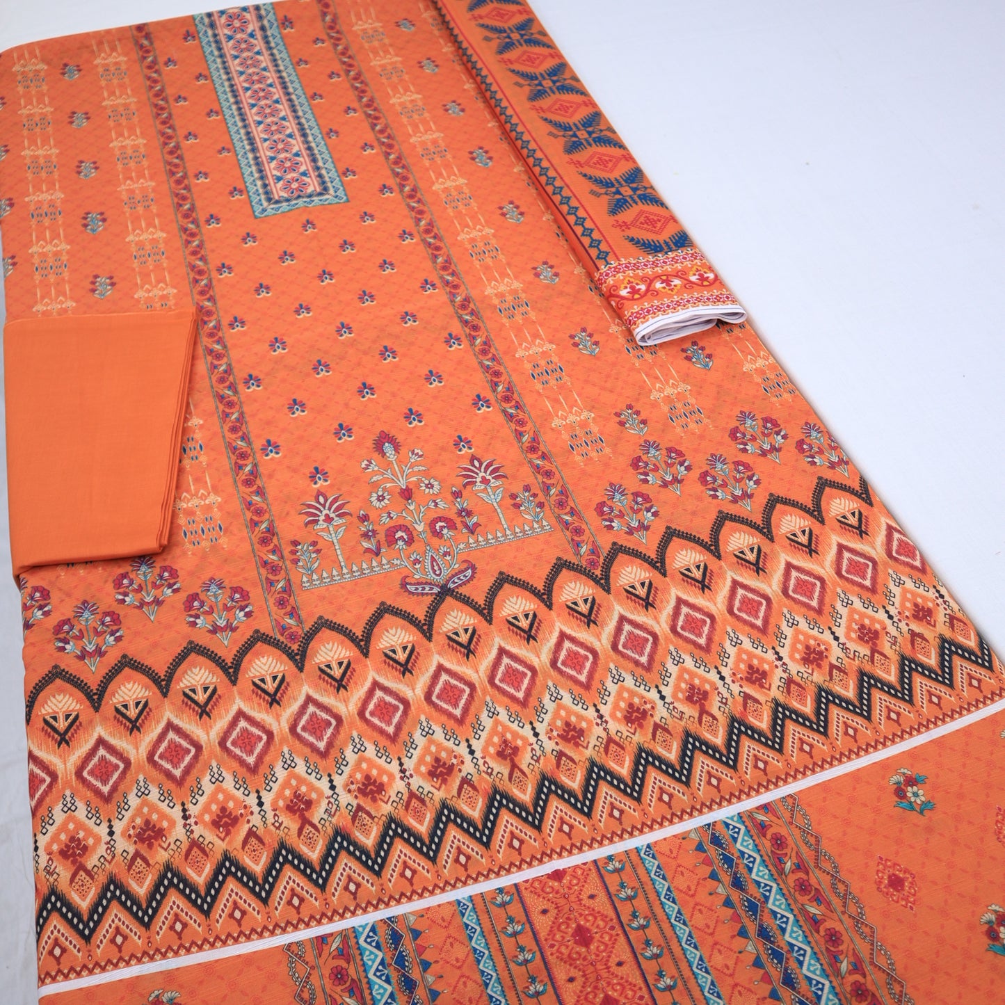 Fatima Collection Aleezay Bana Dora Lawn (1497-005)