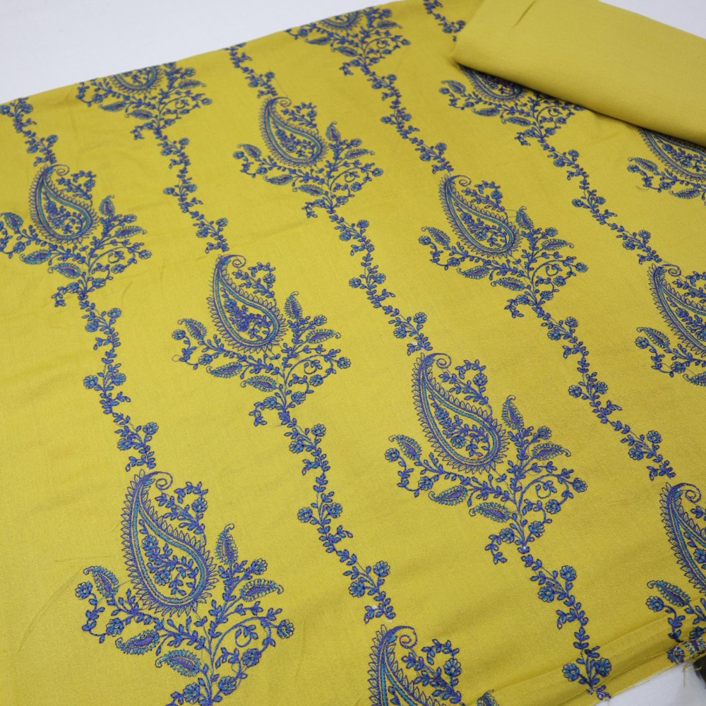 Bareeze Embroidered Karandi (1570-009)