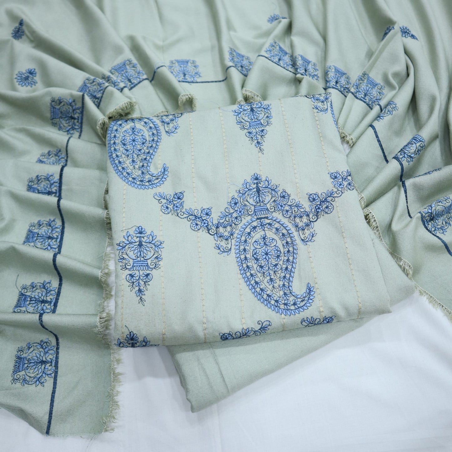 Bareeza EMB Karandi with EMB Shawl (1849-013)