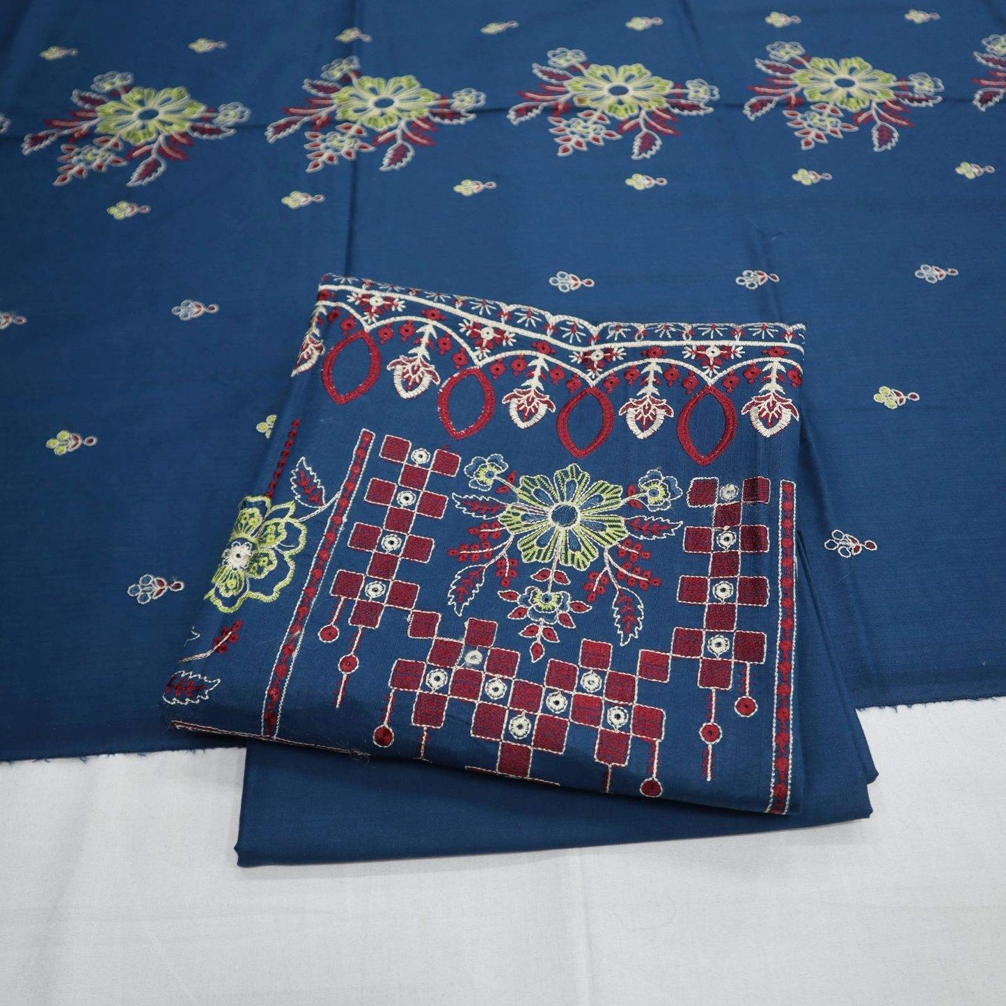 Embroidered Tana Dora Lawn 3 Piece (1909-002)