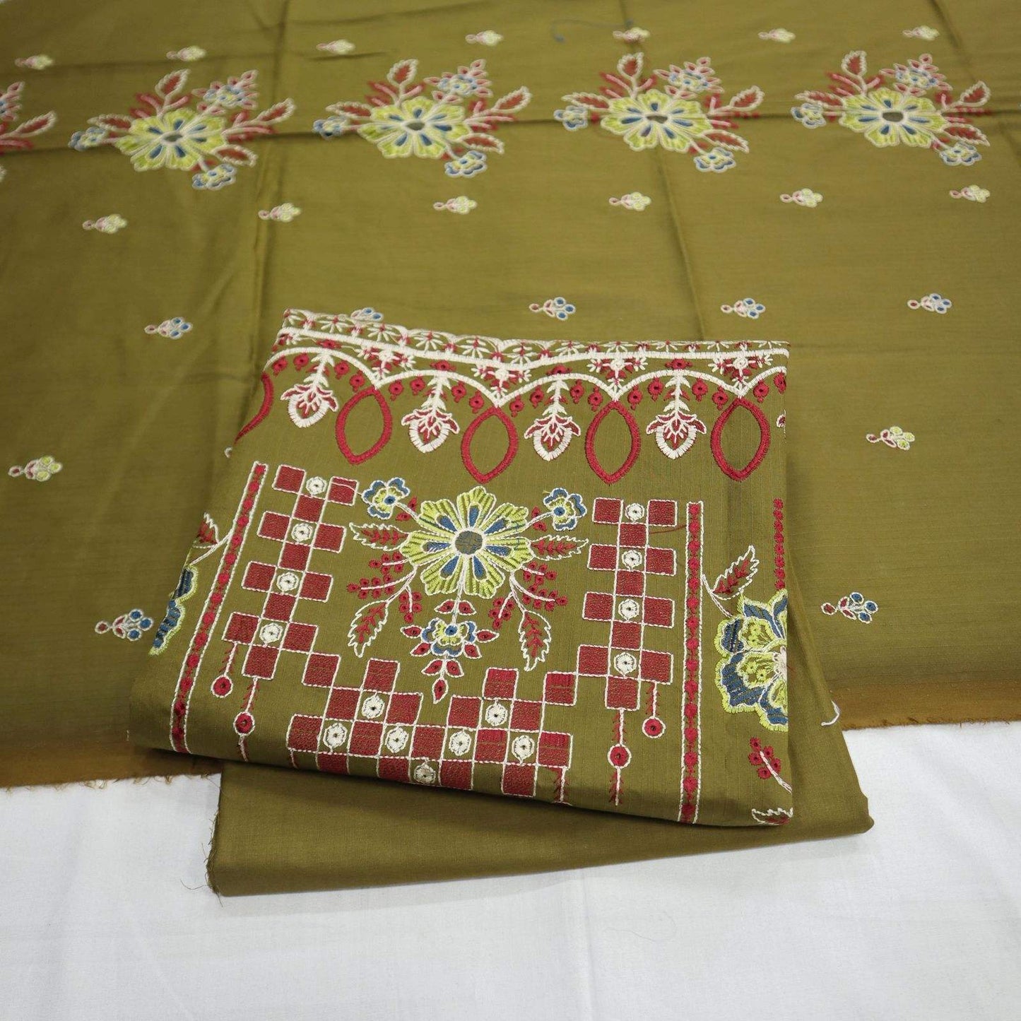 Embroidered Tana Dora Lawn 3 Piece (1909-003)