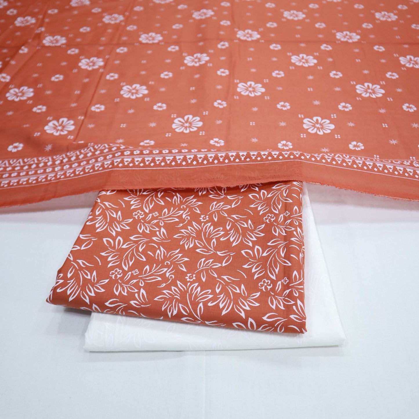 Muntaha Block Print Lawn 3 Piece (1931-002)
