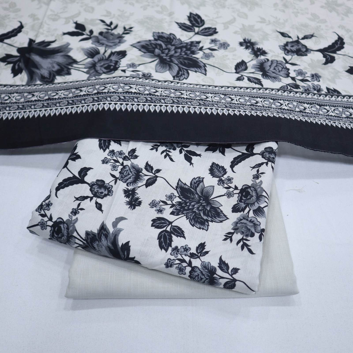 Zam Zam Printed Khaddar 3 Piece (1974-007)
