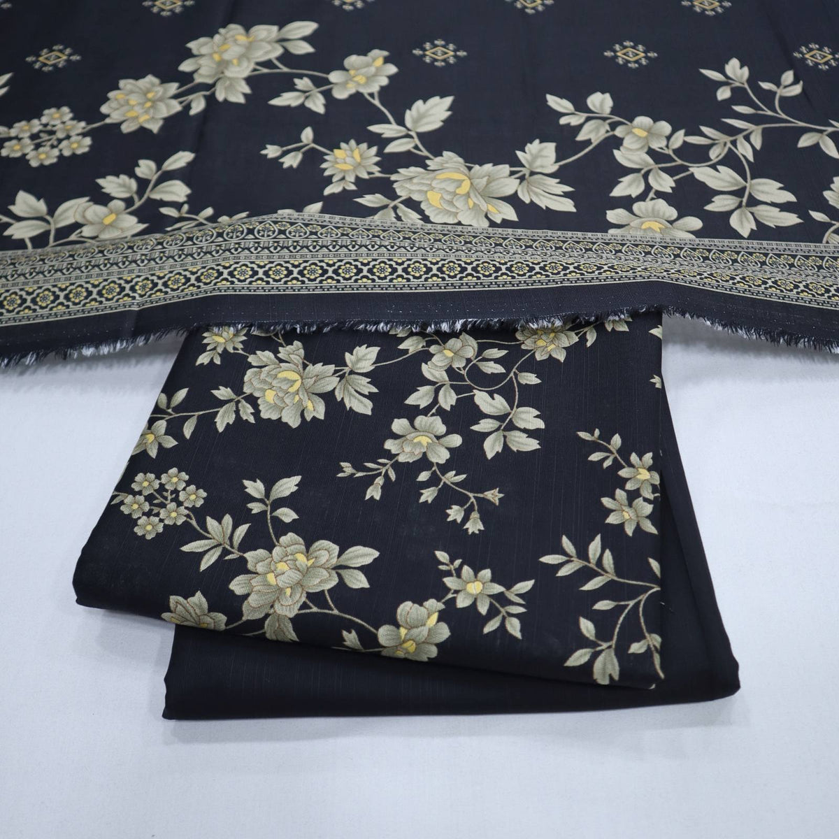 Rijja by Murashe Khaddar 3 Piece (1977-002)