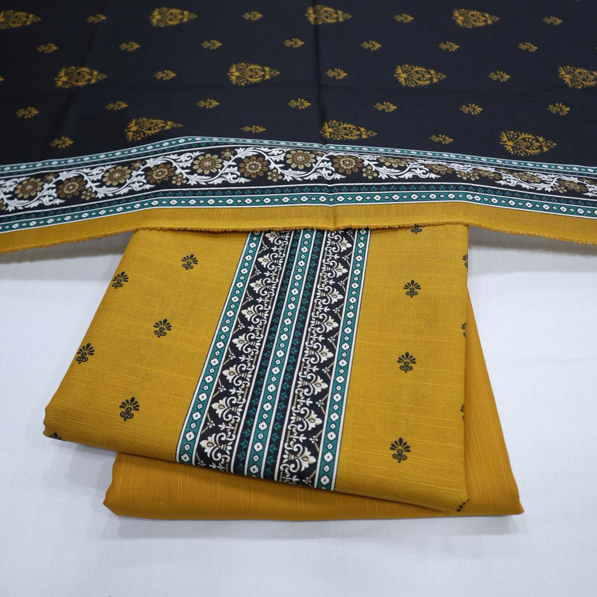 Rijja by Murashe Khaddar 3 Piece (1977-006)