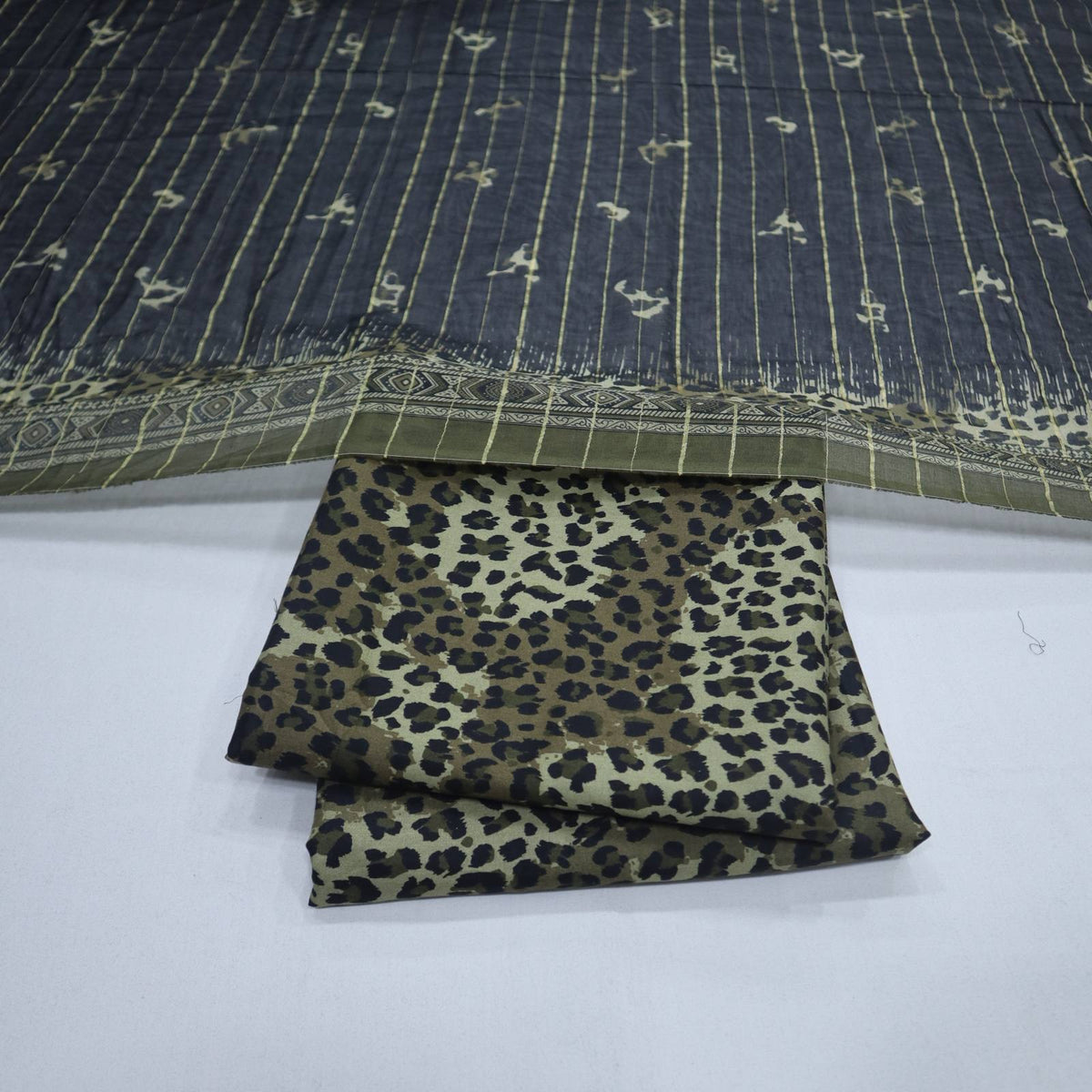 Bin Saeed Lawn Digital Print (1269-557)