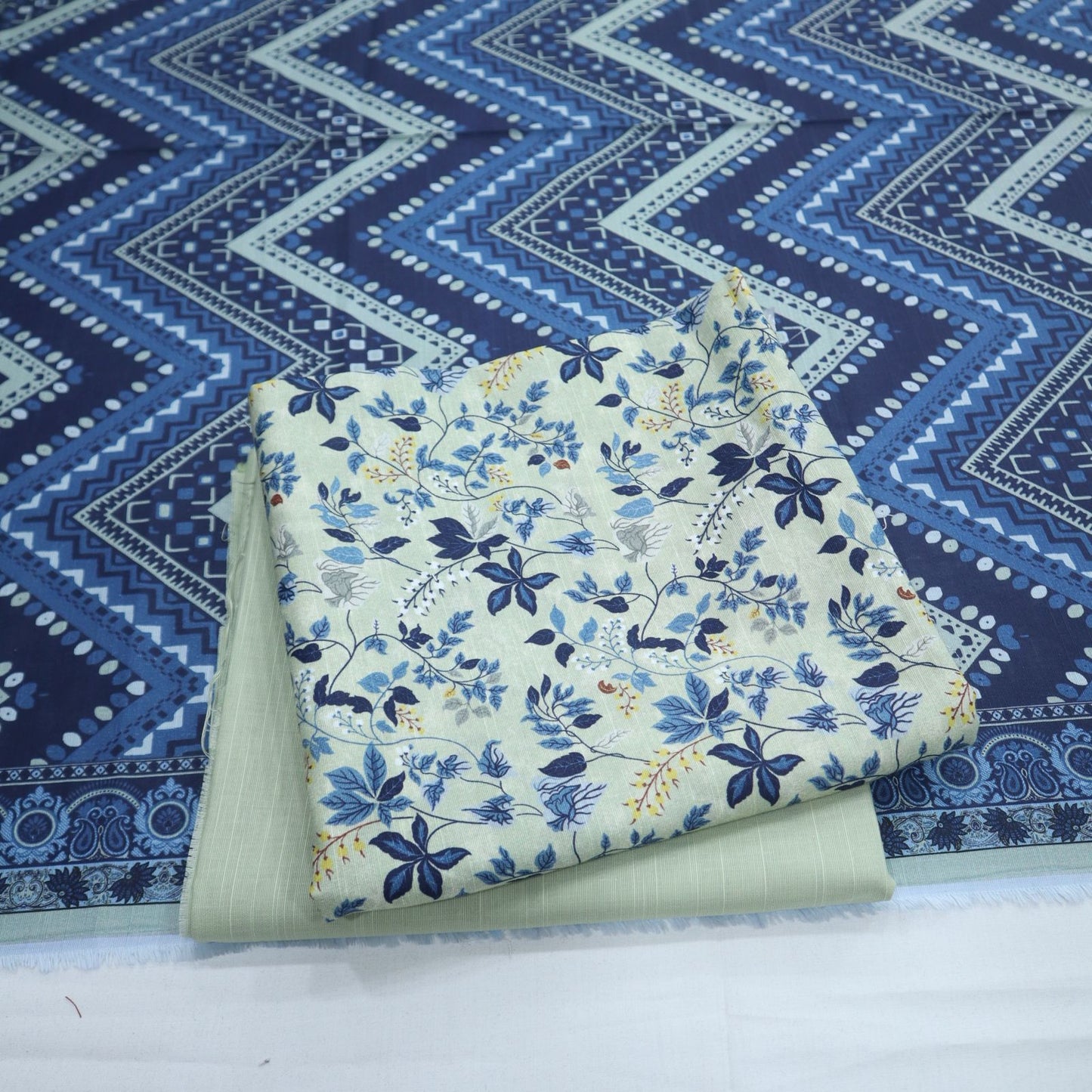 Safina Digital Khaddar 3 Piece (1410-133)