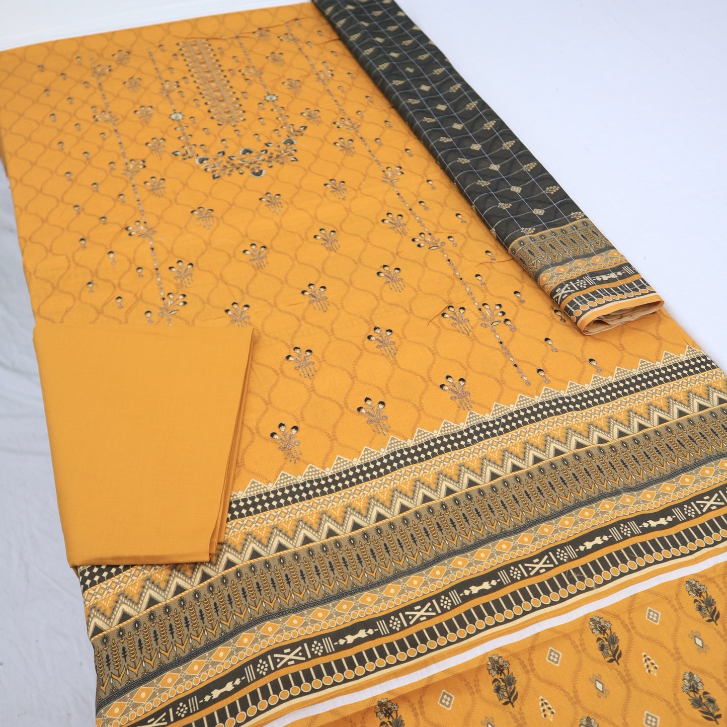 Amanat Embroidered with Fancy Dupatta (1482-006)