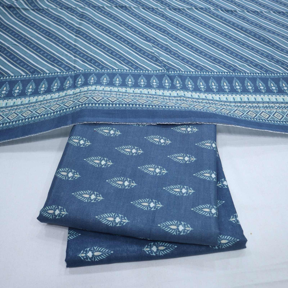 Narmin Digital Khaddar 3 Piece (1778-151)