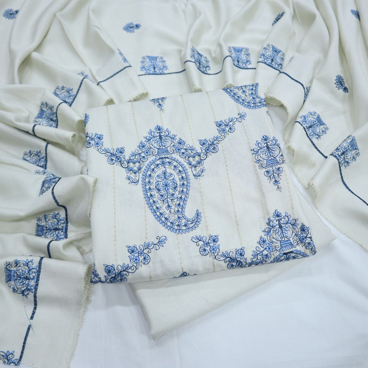 Bareeza EMB Karandi with EMB Shawl (1849-012)