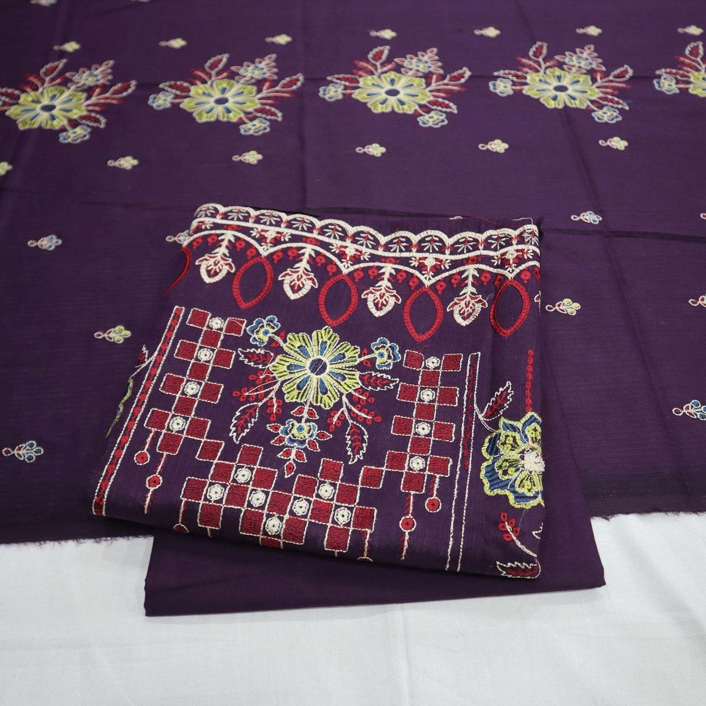 Embroidered Tana Dora Lawn 3 Piece (1909-007)