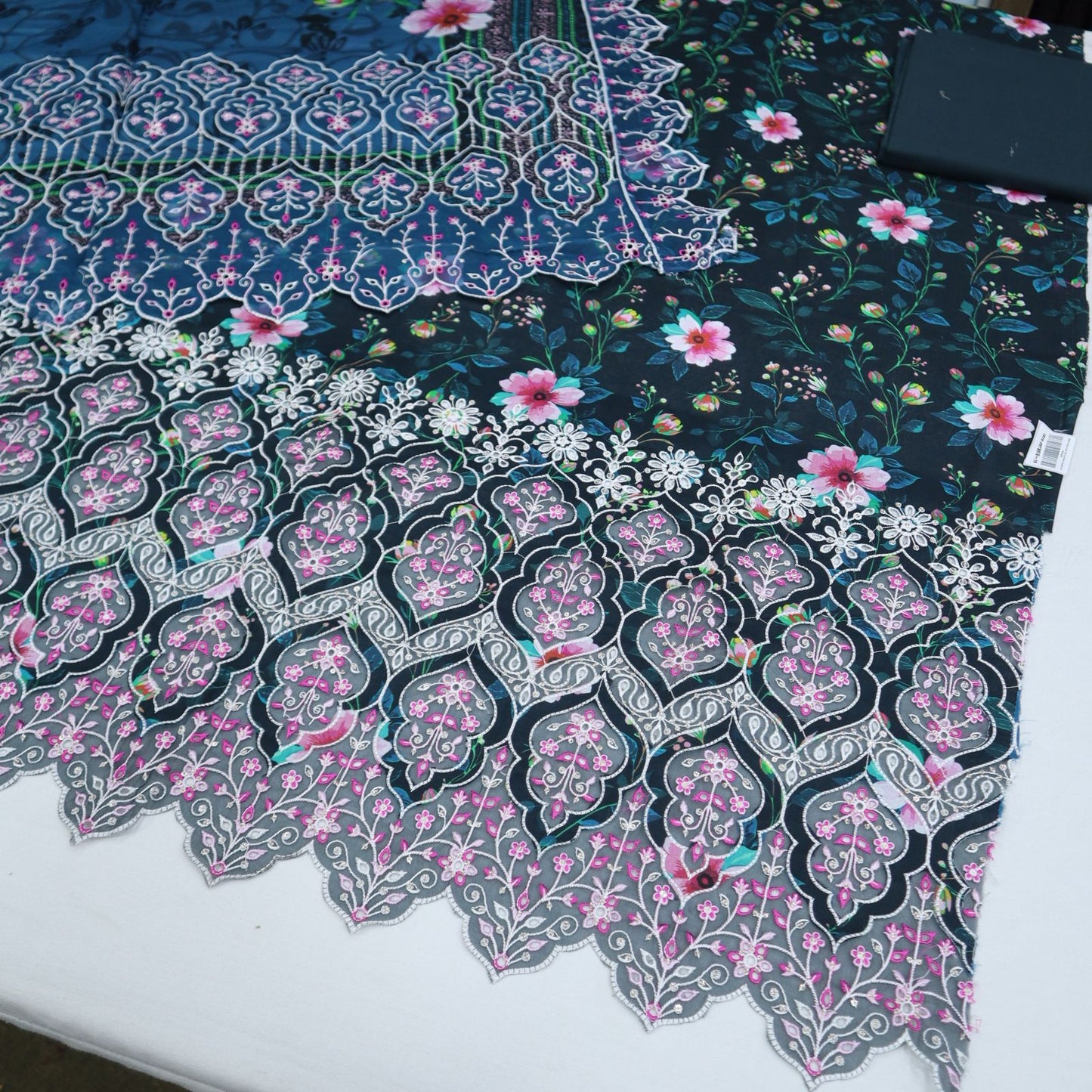 EMB Daman with 4S Cut-Work Dupatta by Riwayat (1920-001)