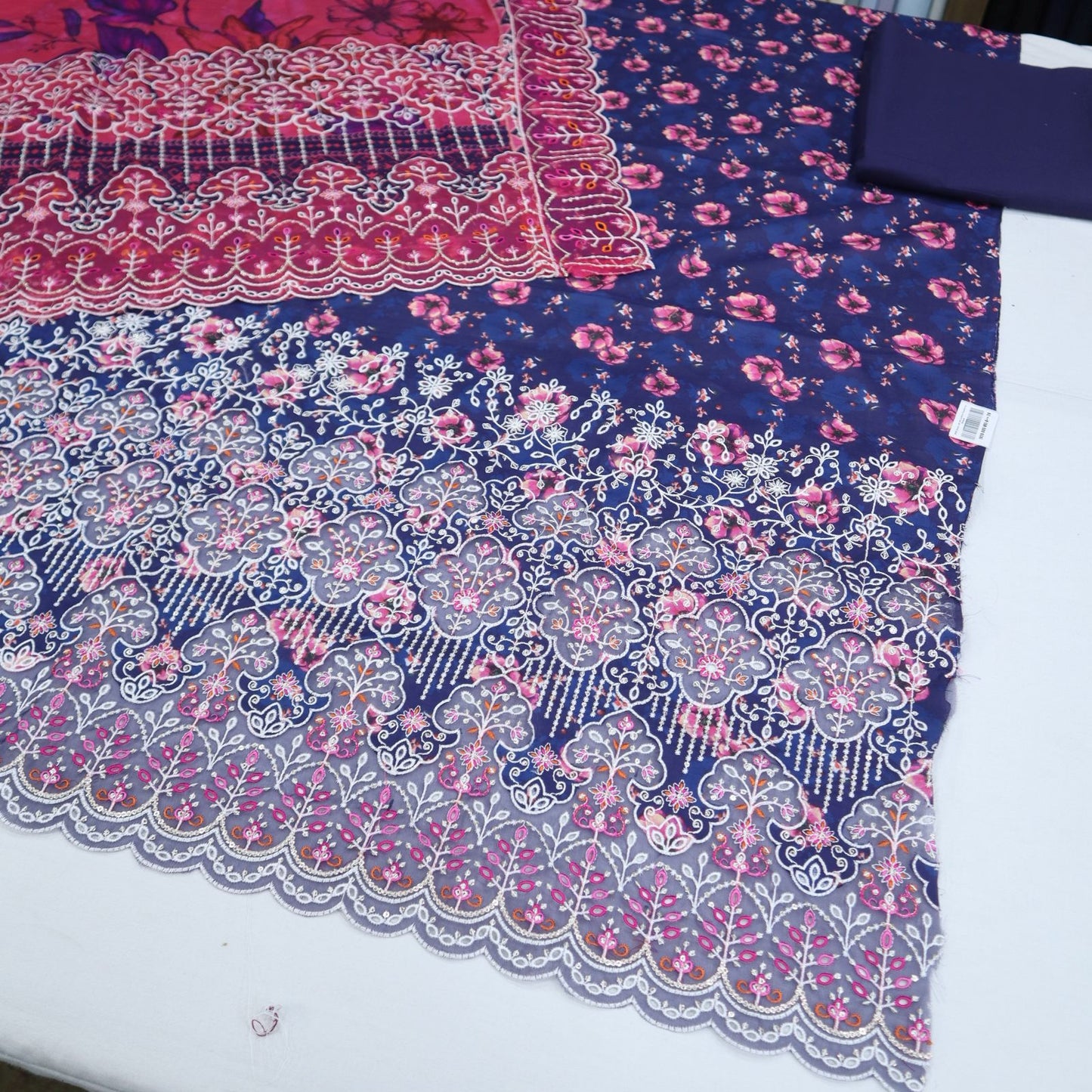EMB Daman with 4S Cut-Work Dupatta by Riwayat (1920-005)