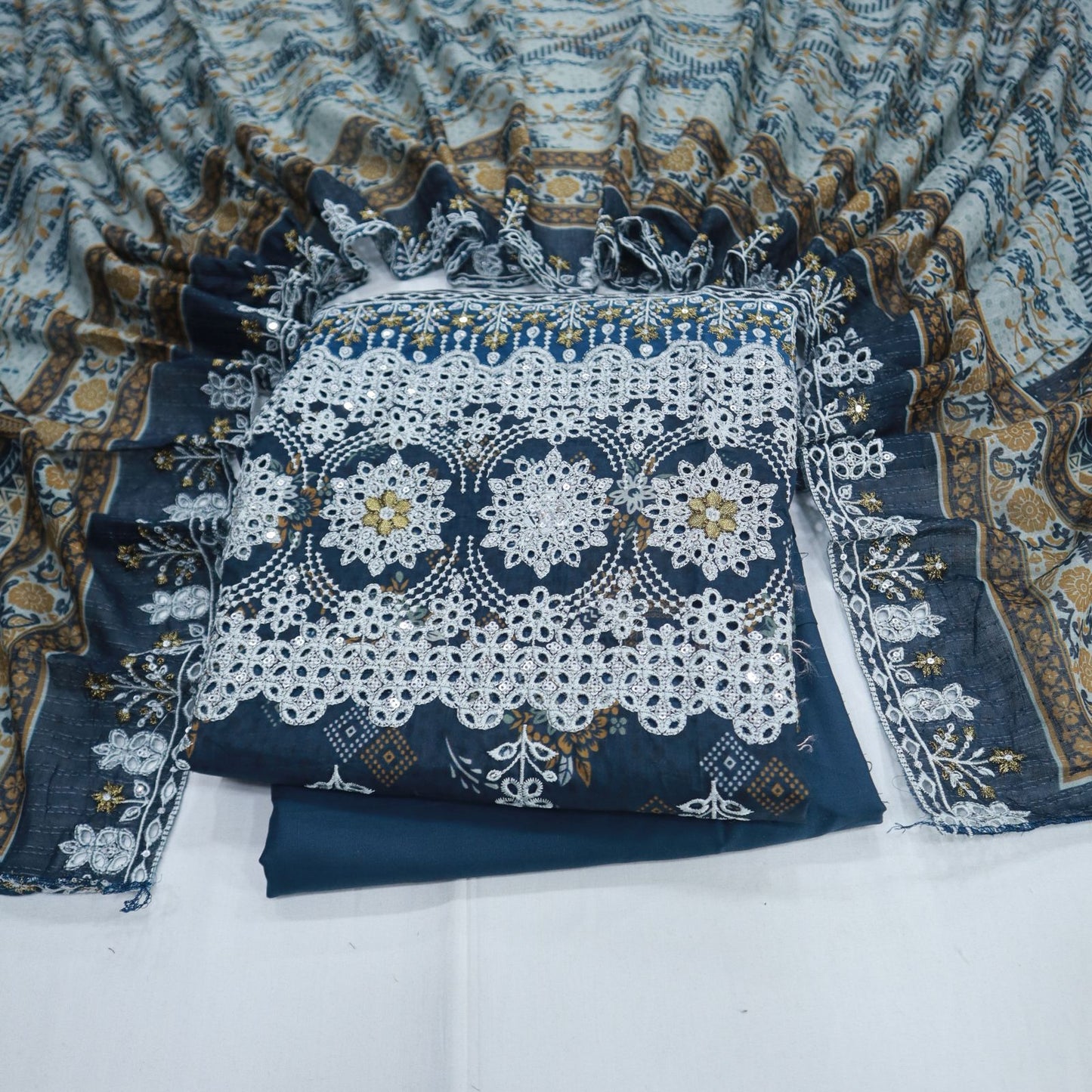 Daman EMB Cut-Work Dupatta by Mehak (1933-002)