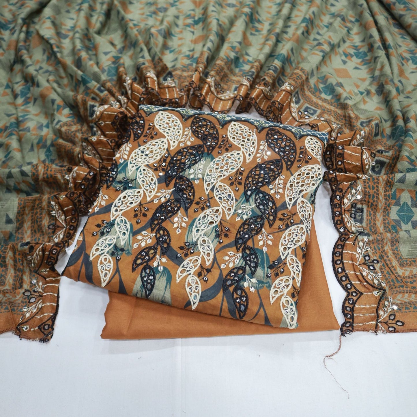 Daman EMB Cut-Work Dupatta by Mehak (1933-010)
