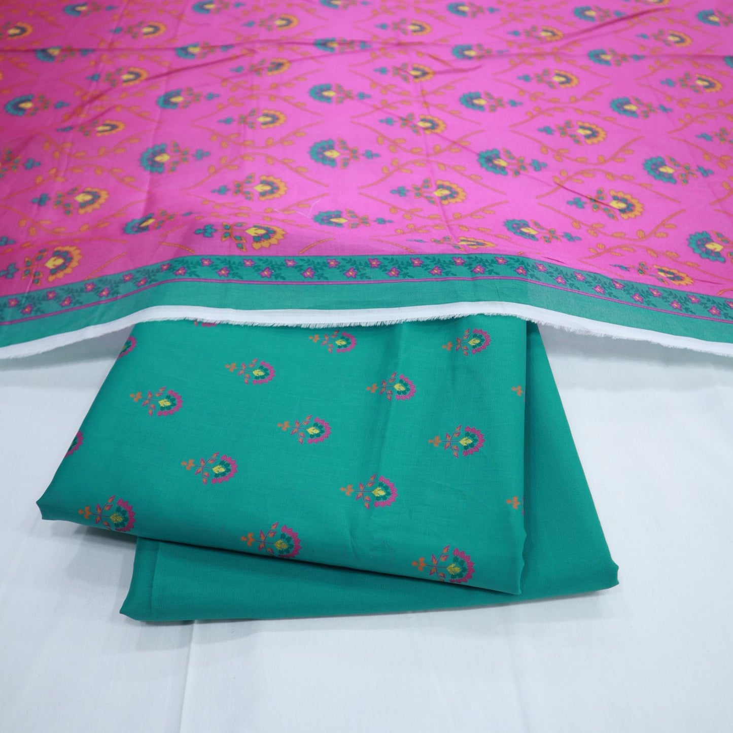 Block Gold Lawn by HZ (1938-004)