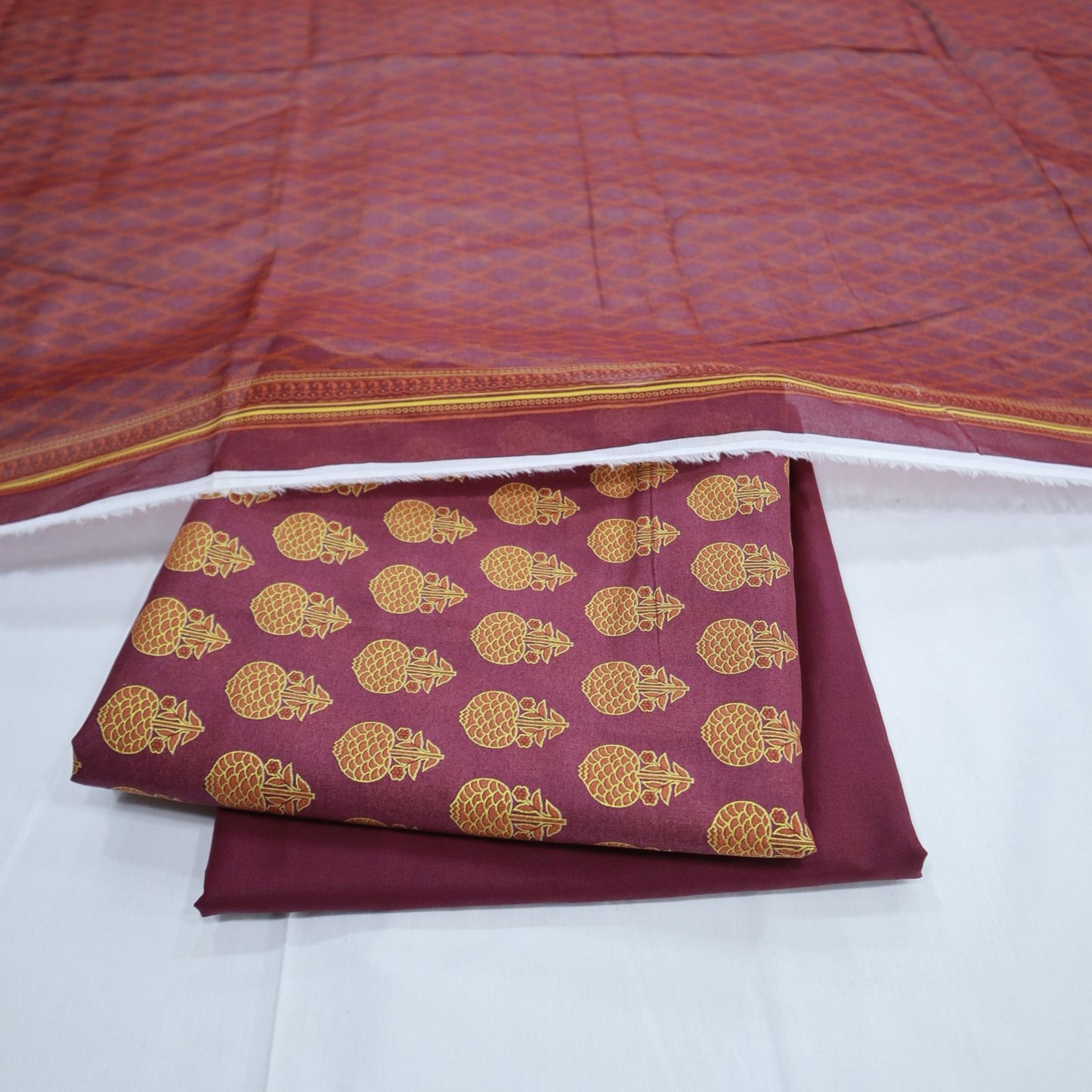 Block Gold Lawn by HZ (1938-007)