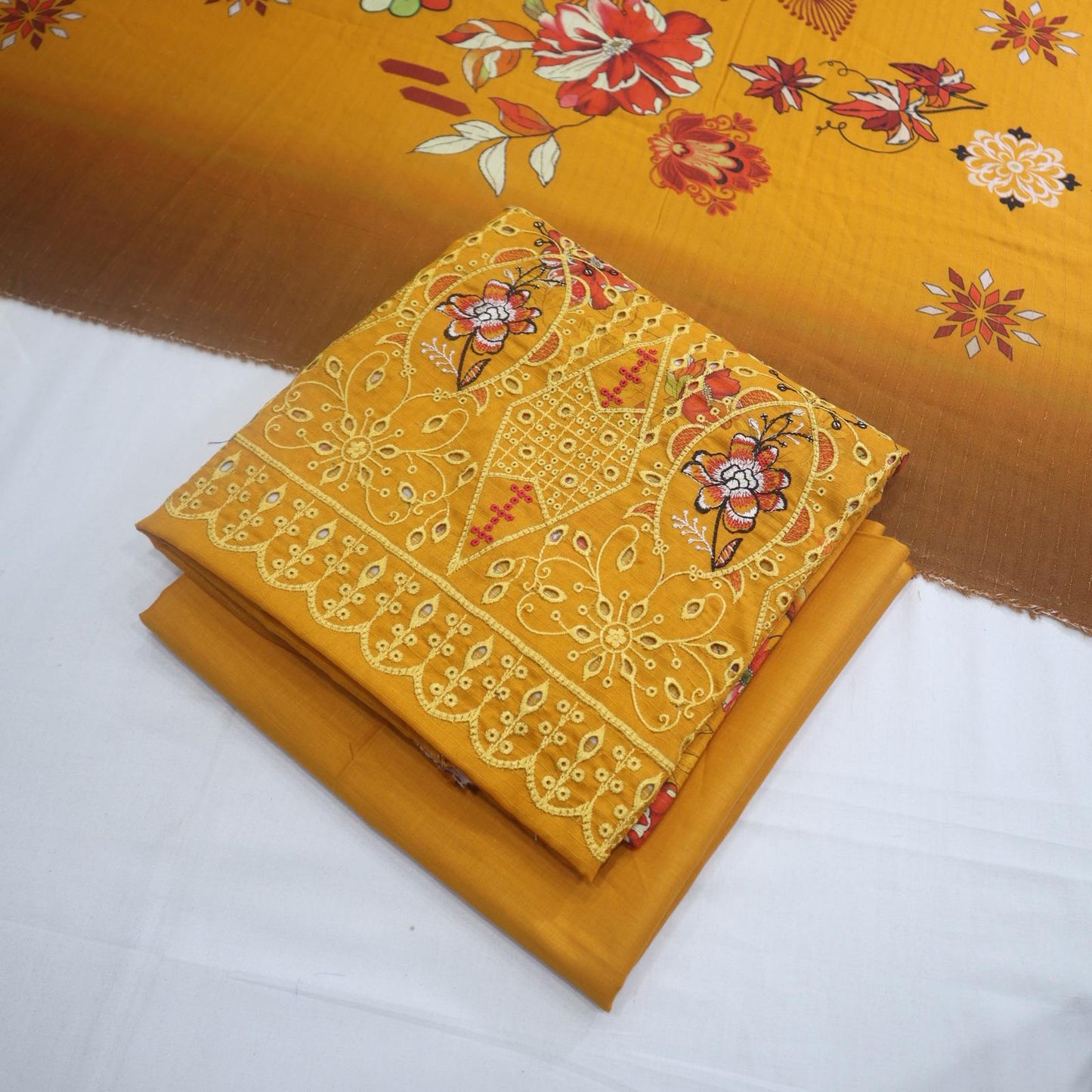 Doriya Lawn EMB Daman 3 Piece (1958-004)